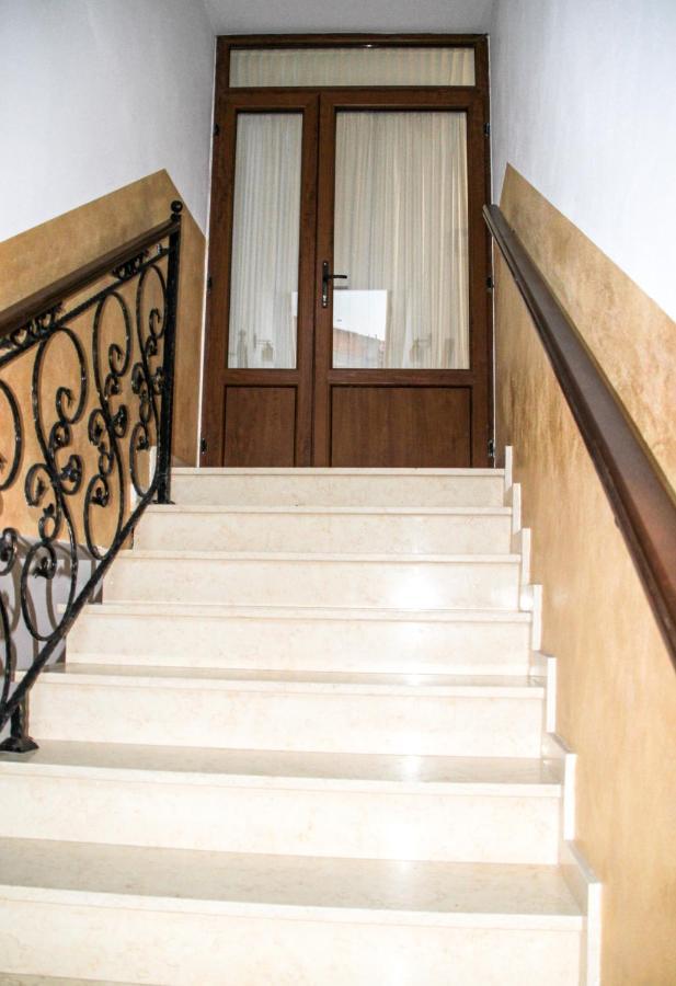 Hotel Corina Borsa  Bagian luar foto