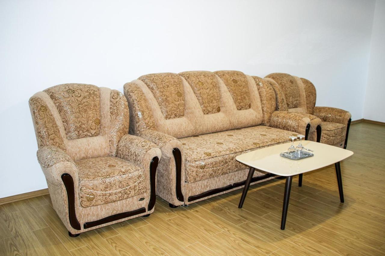 Hotel Corina Borsa  Bagian luar foto